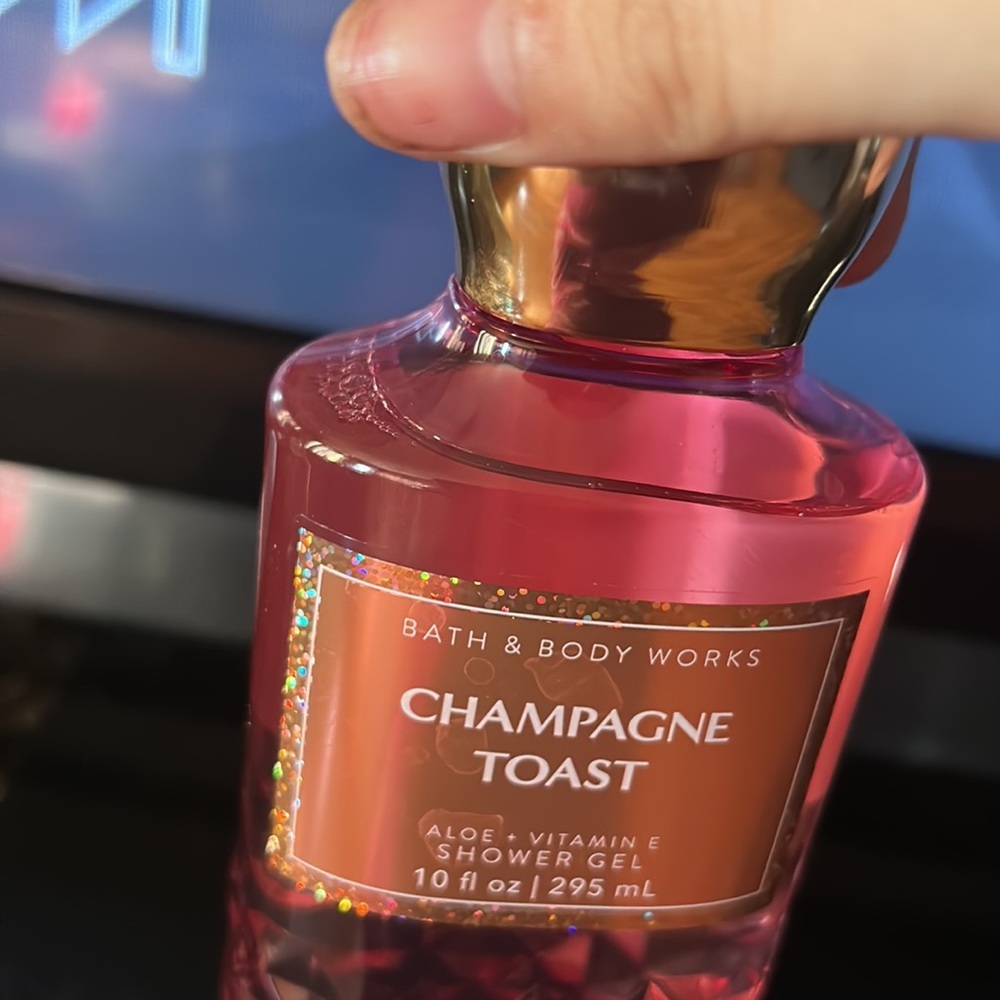 Bath and body works shower gel - Picture 3 of 3